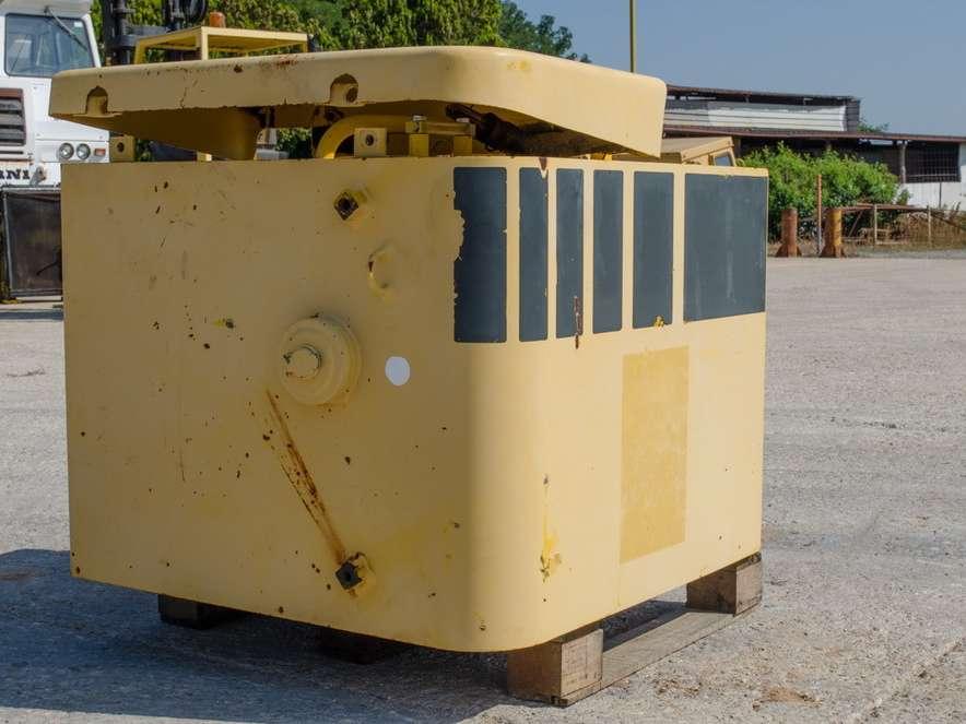 Komatsu PC240LC-6 Photo 3