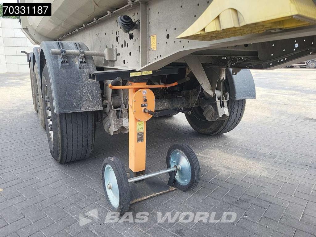 Schmitz SGF*S3 Lift Axle TUV 01/27 Photo 23