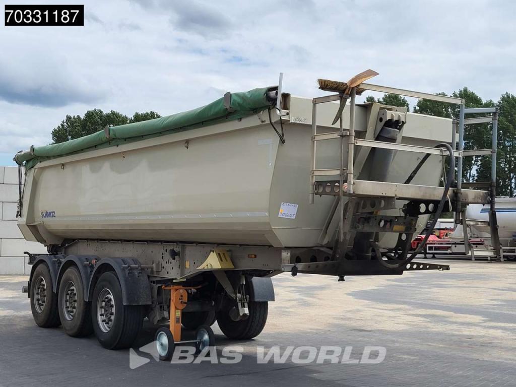 Schmitz SGF*S3 Lift Axle TUV 01/27 Photo 3