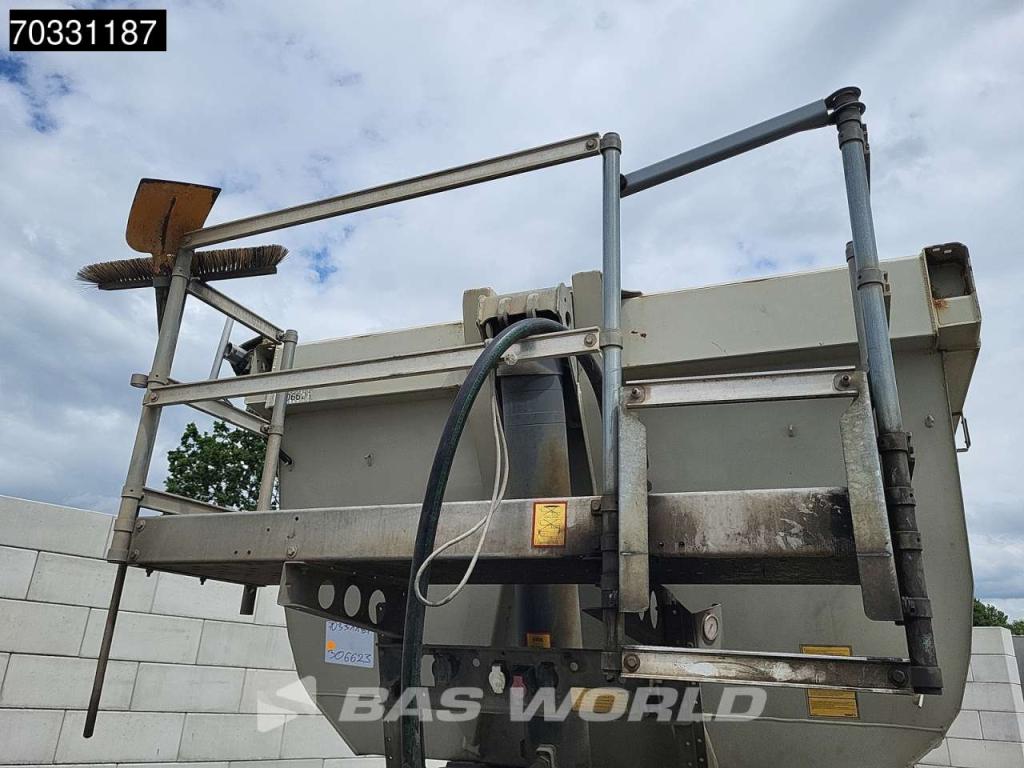 Schmitz SGF*S3 Lift Axle TUV 01/27 Photo 7