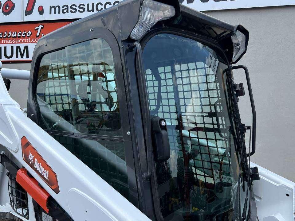 Bobcat T590 Photo 6