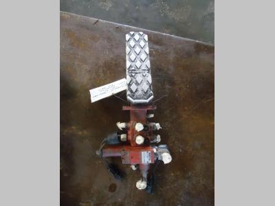 Brake pedal for Fiat Hitachi FR160 sold by OLM 90 Srl