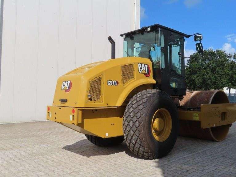 Caterpillar CS13 Photo 2