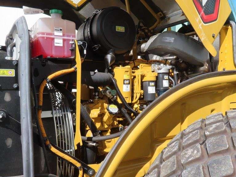 Caterpillar CS13 Photo 9