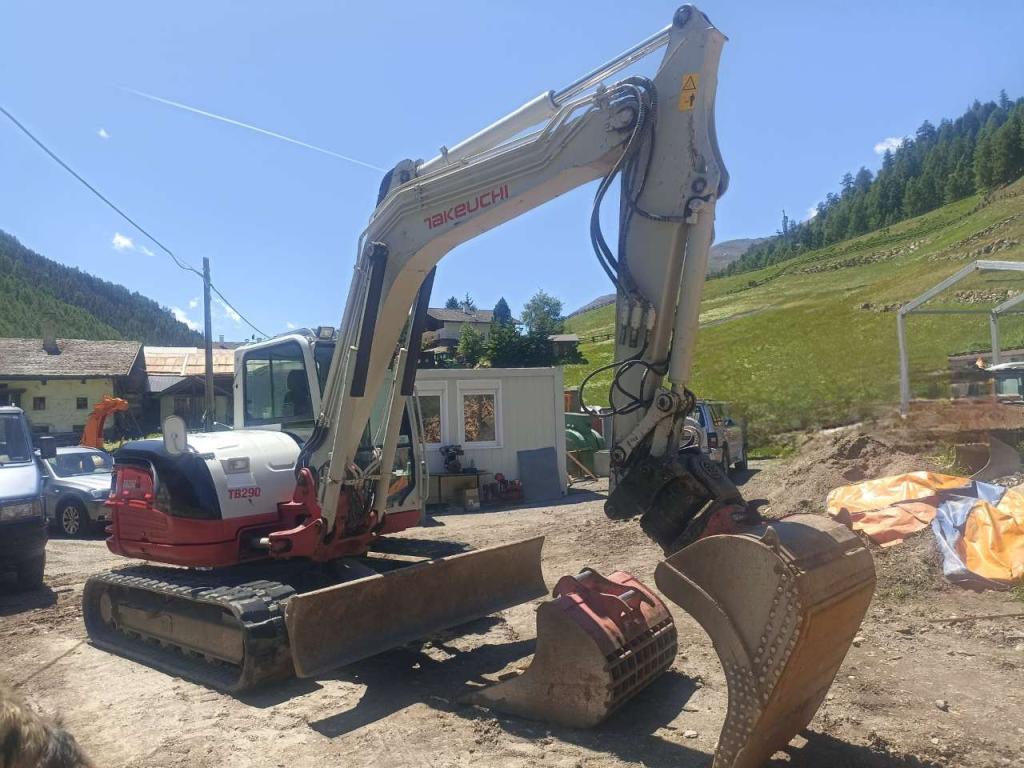 Takeuchi TB 290 Photo 2