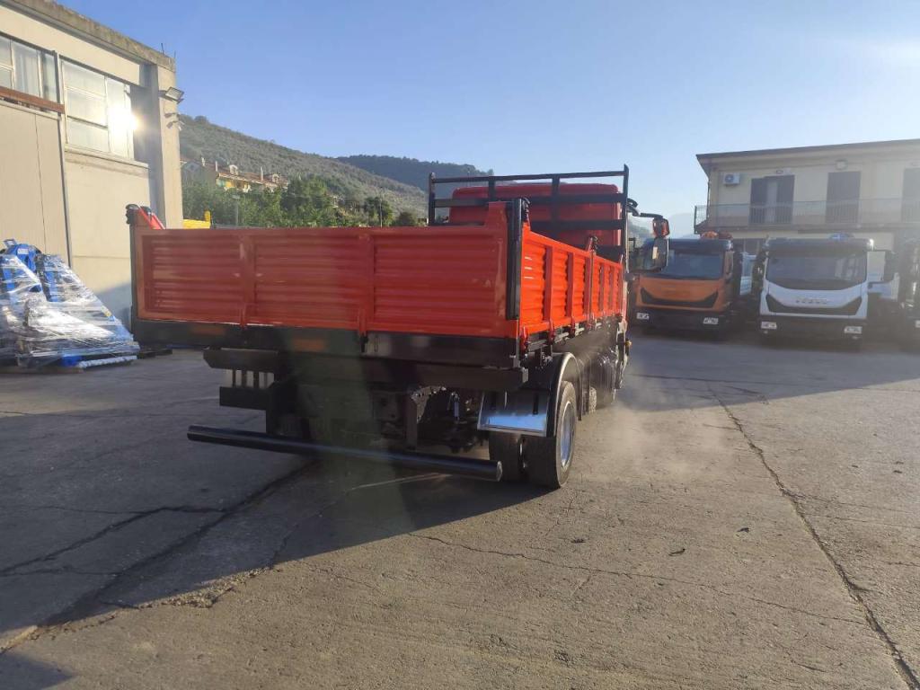 Iveco EUROCARGO 80-190 Photo 17