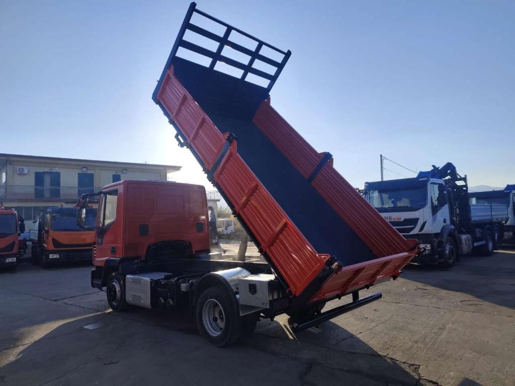 Iveco EUROCARGO 80-190 Photo 3