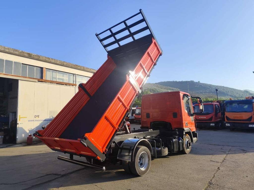 Iveco EUROCARGO 80-190 Photo 4
