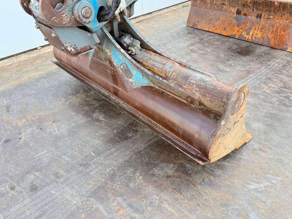 Liebherr A914 - Triple Boom / 2 extra Buckets! Photo 27