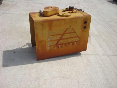 Oil tank for Fiat Allis FE 18 sold by OLM 90 Srl