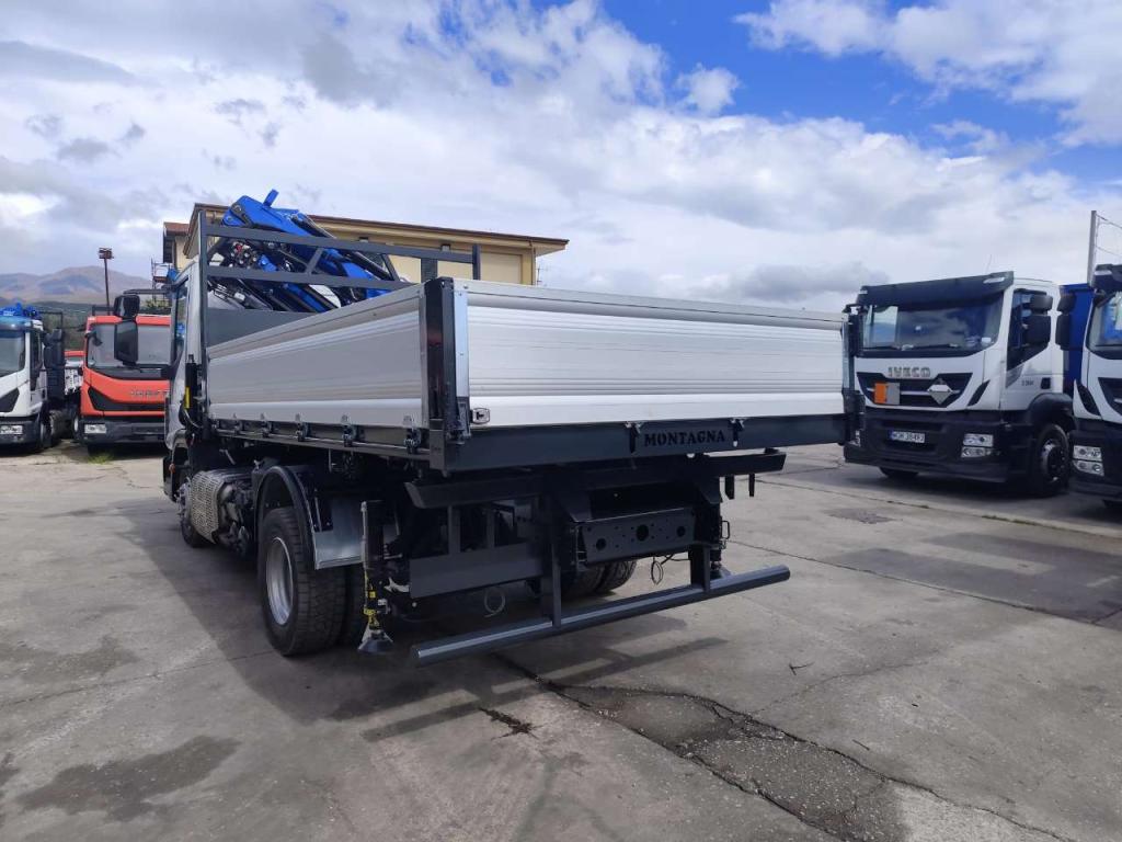 Iveco EUROCARGO 120-210L Photo 24