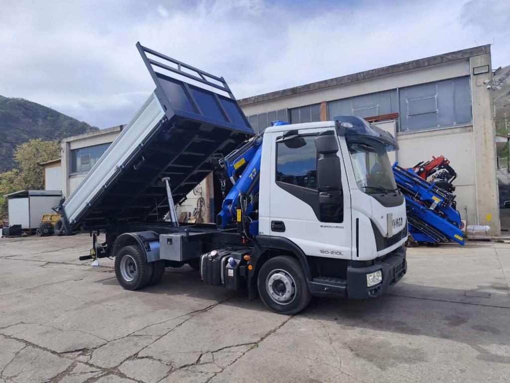 Iveco EUROCARGO 120-210L Photo 3