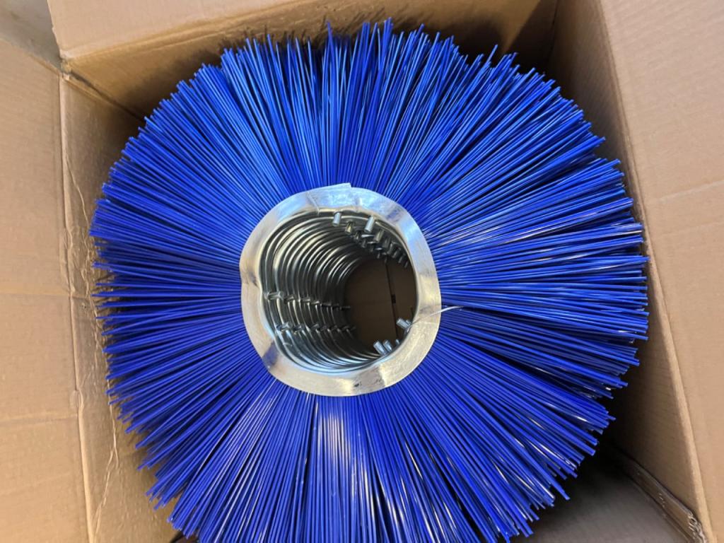 Sweeper brush Photo 1