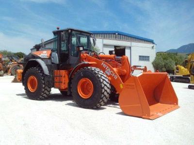 Hitachi ZW220-6 Photo 1