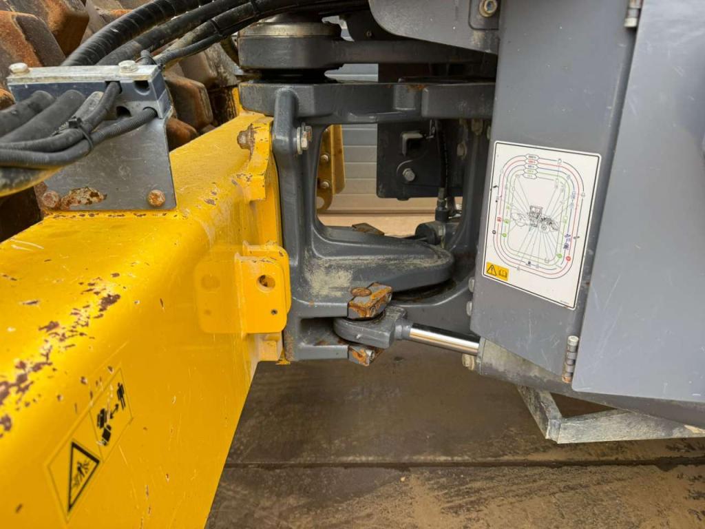 Hamm H13i Padfoot compactor Photo 16