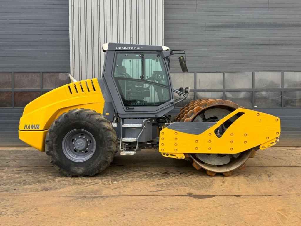 Hamm H13i Padfoot compactor Photo 6