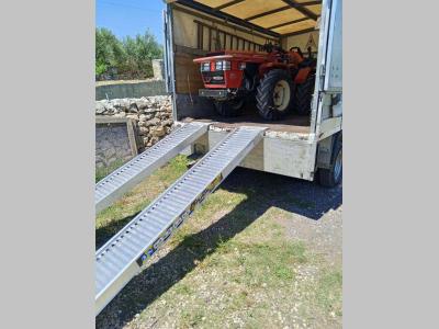 Coppia di rampe in alluminio Lunghezza 3.000 mm - Portata 2.500 kg sold by Progetto Rampe