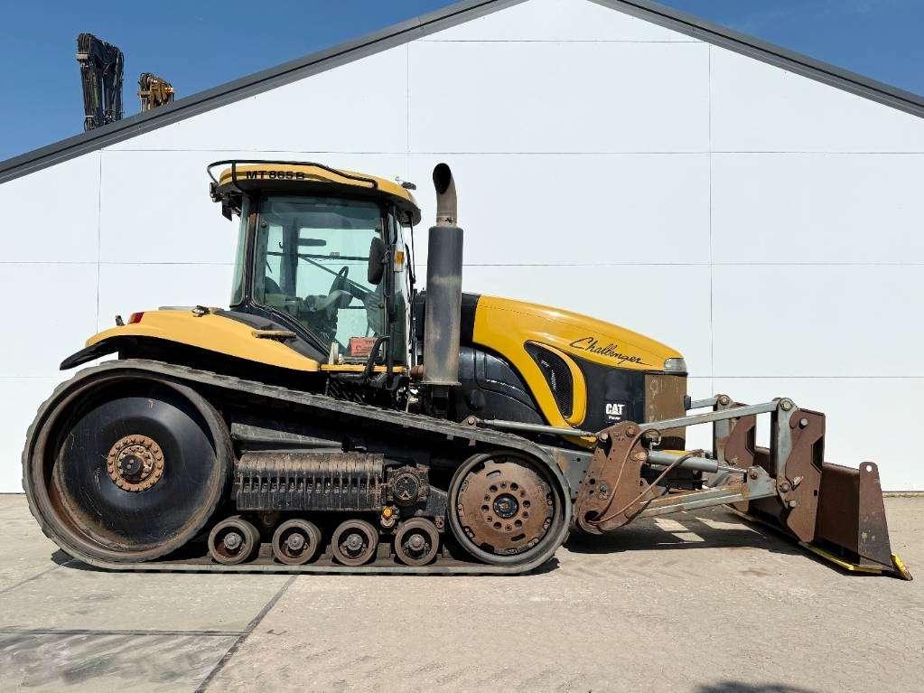 Caterpillar Challenger MT865B - German Machine / Front Blade Photo 6