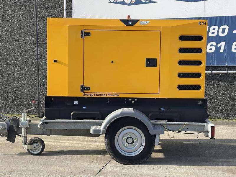 SDMO R 44 C 3 Photo 2