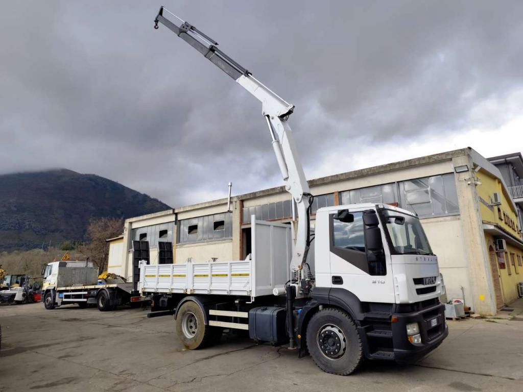Iveco STRALIS AD 190S31P Photo 1