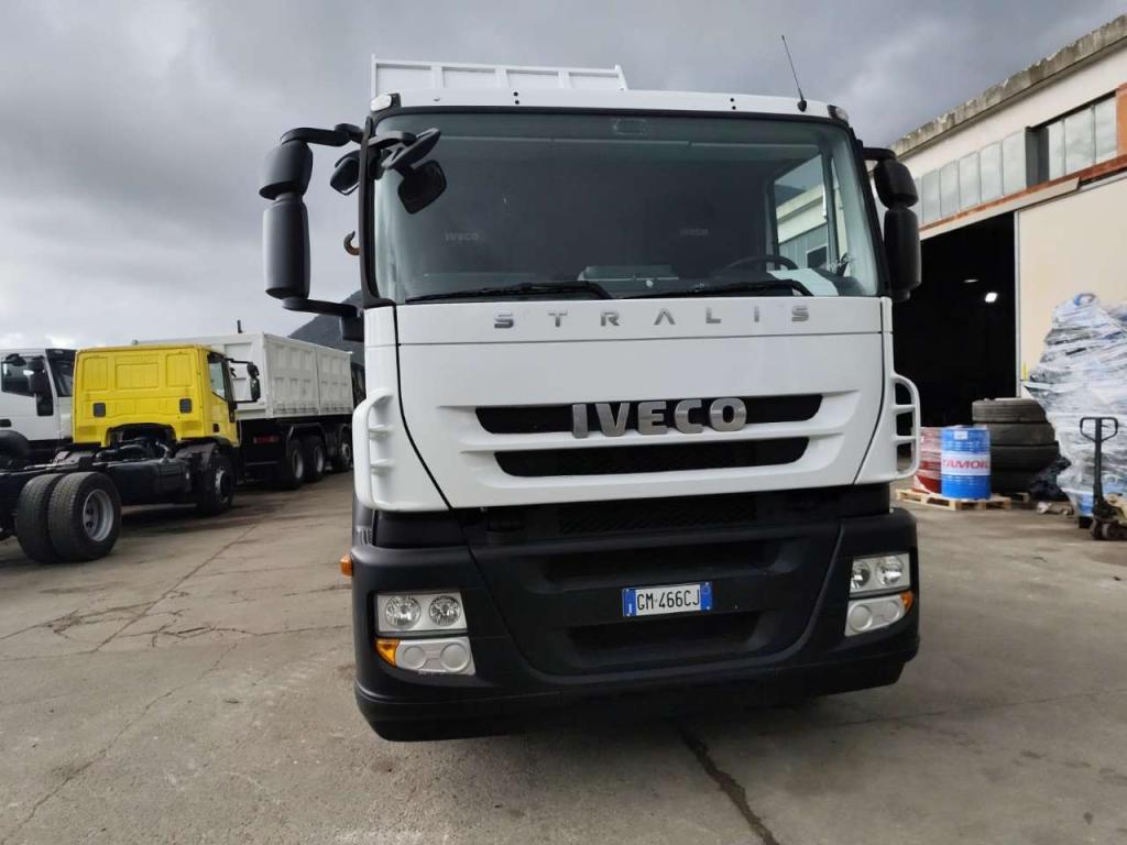 Iveco STRALIS AD 190S31P Photo 13
