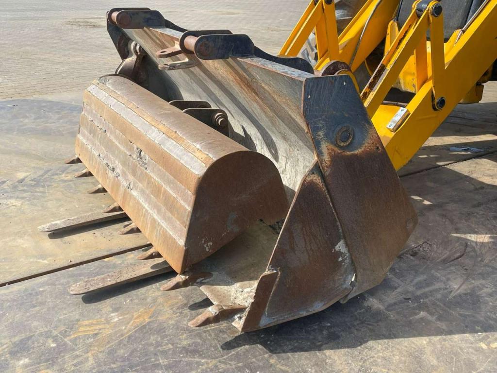 JCB 4CX Photo 15
