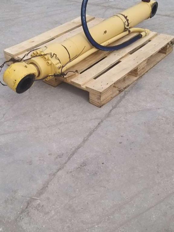 Bucket rotation piston for New Holland E385B Photo 2