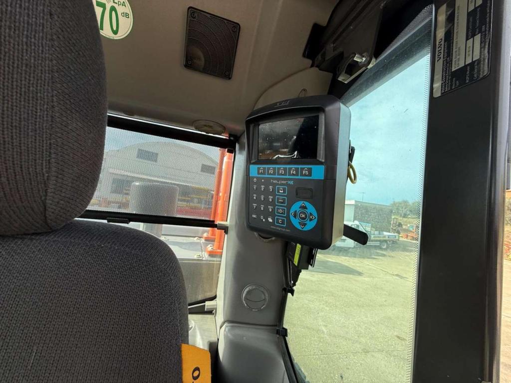 Volvo EC220ELR Photo 10