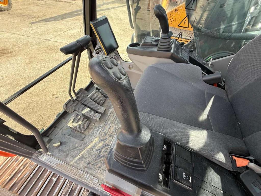 Volvo EC220ELR Photo 12