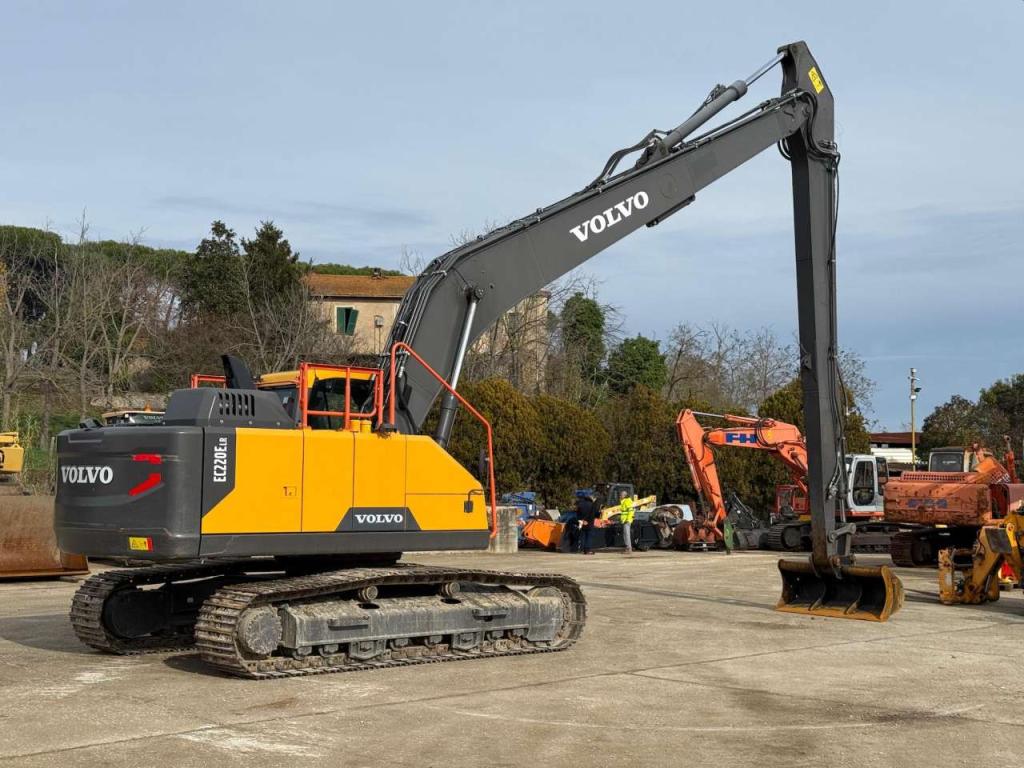 Volvo EC220ELR Photo 5