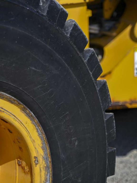 Volvo L70B Photo 13