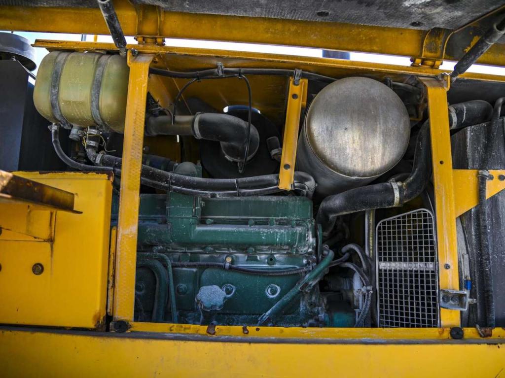 Volvo L70B Photo 17