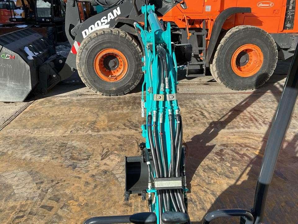Kobelco SK17 SR-3 Photo 10