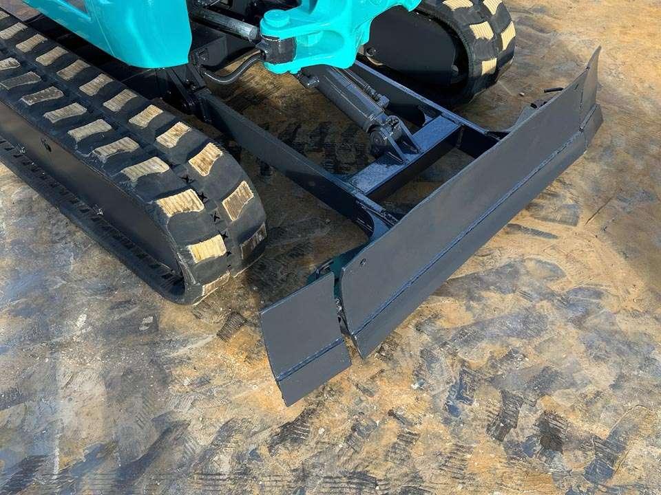 Kobelco SK17 SR-3 Photo 6