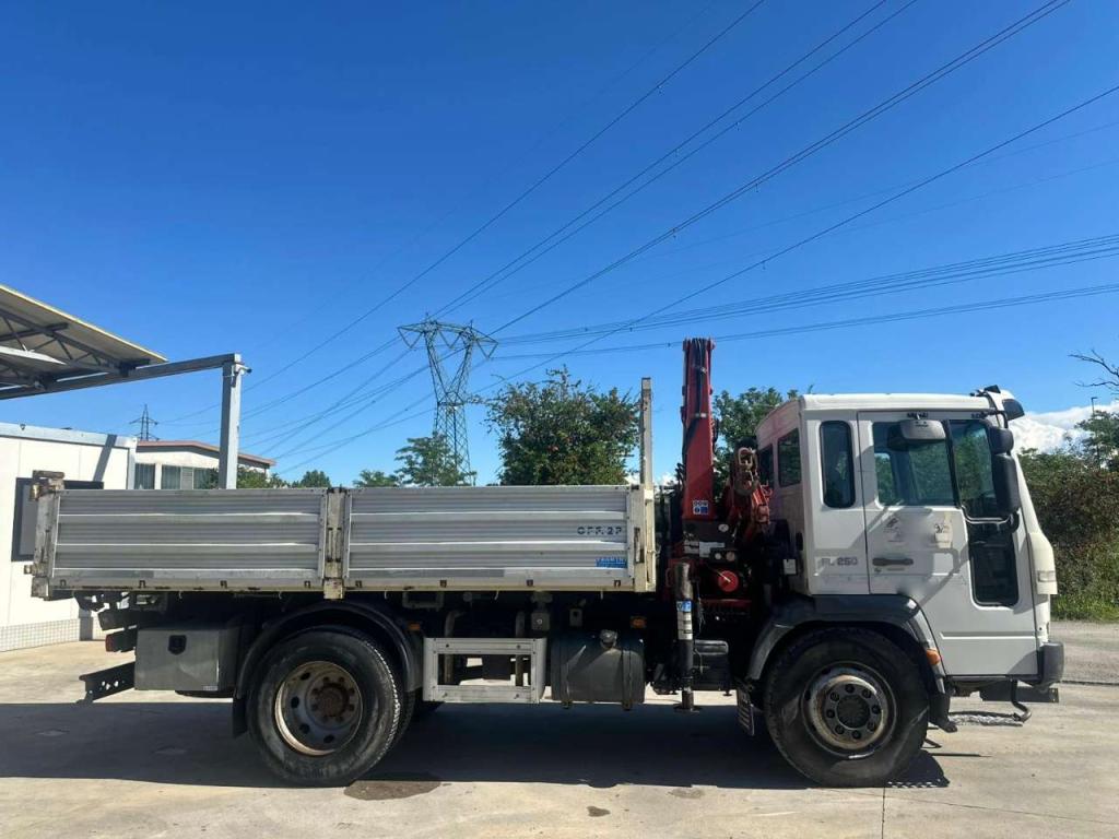 Volvo FL 250 Photo 3