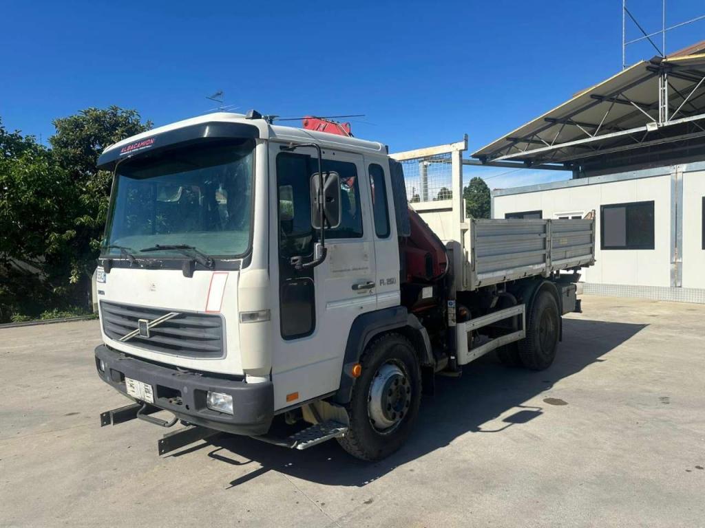 Volvo FL 250 Photo 4
