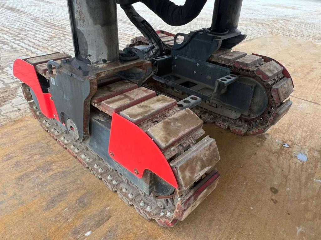 Bomag BM2000 / 75 Cold Planer Photo 21