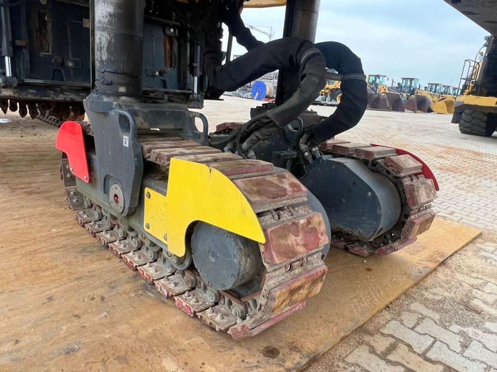 Bomag BM2000 / 75 Cold Planer Photo 22