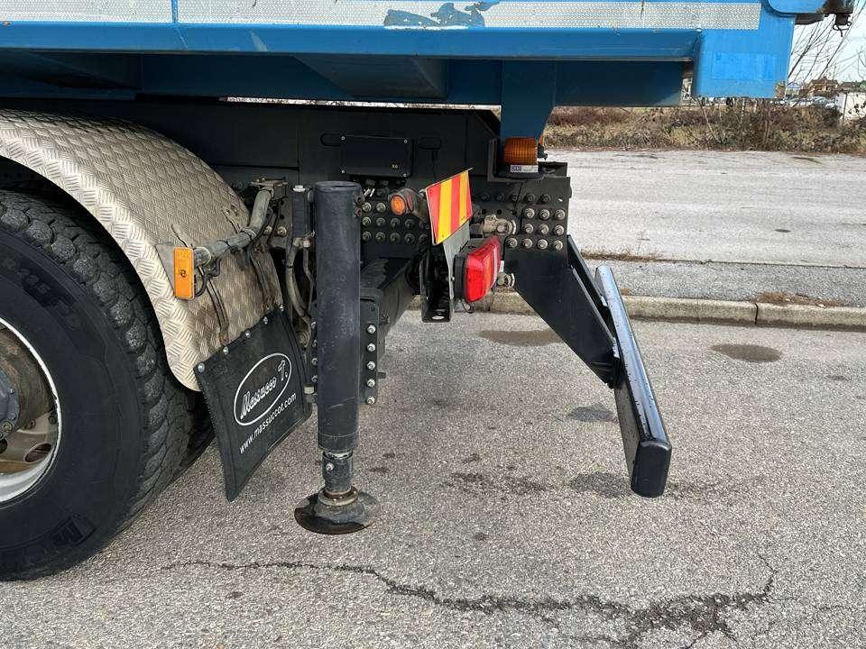 Mercedes-Benz 4145  8x4 Photo 10