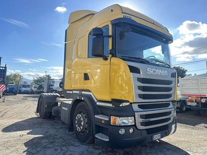 Scania 490 Photo 3