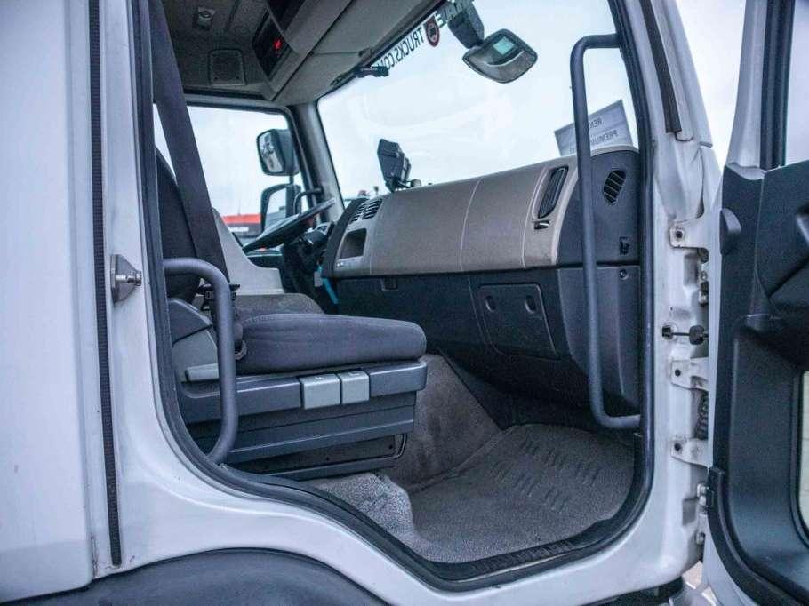 Renault PREMIUM 380 DXI-6x2 Photo 9