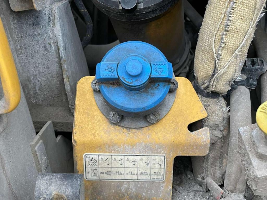 Caterpillar 966M Photo 28