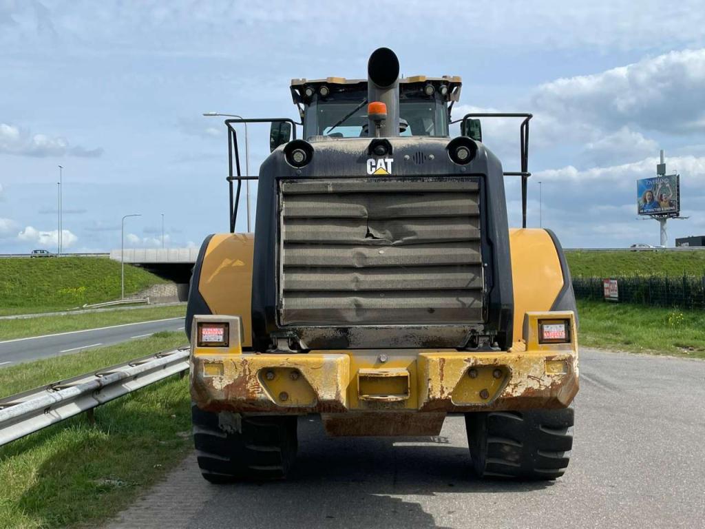 Caterpillar 966M Photo 4
