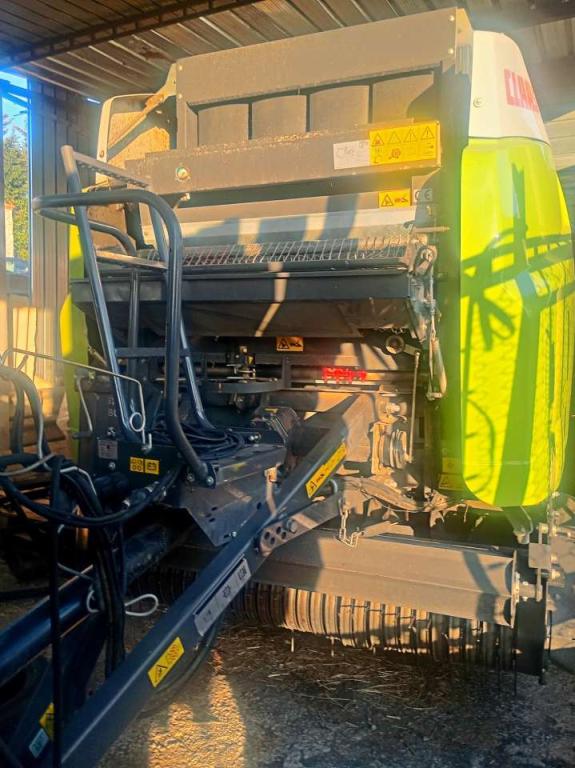 Claas VARIANT380-RF Photo 1