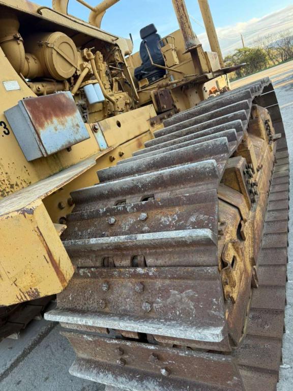Caterpillar D6H Photo 12