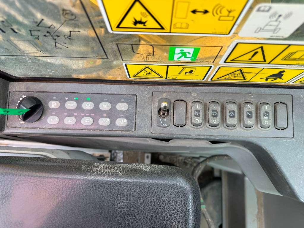 Caterpillar 320FL - New Bucket / Hammer Lines / Camera Photo 12