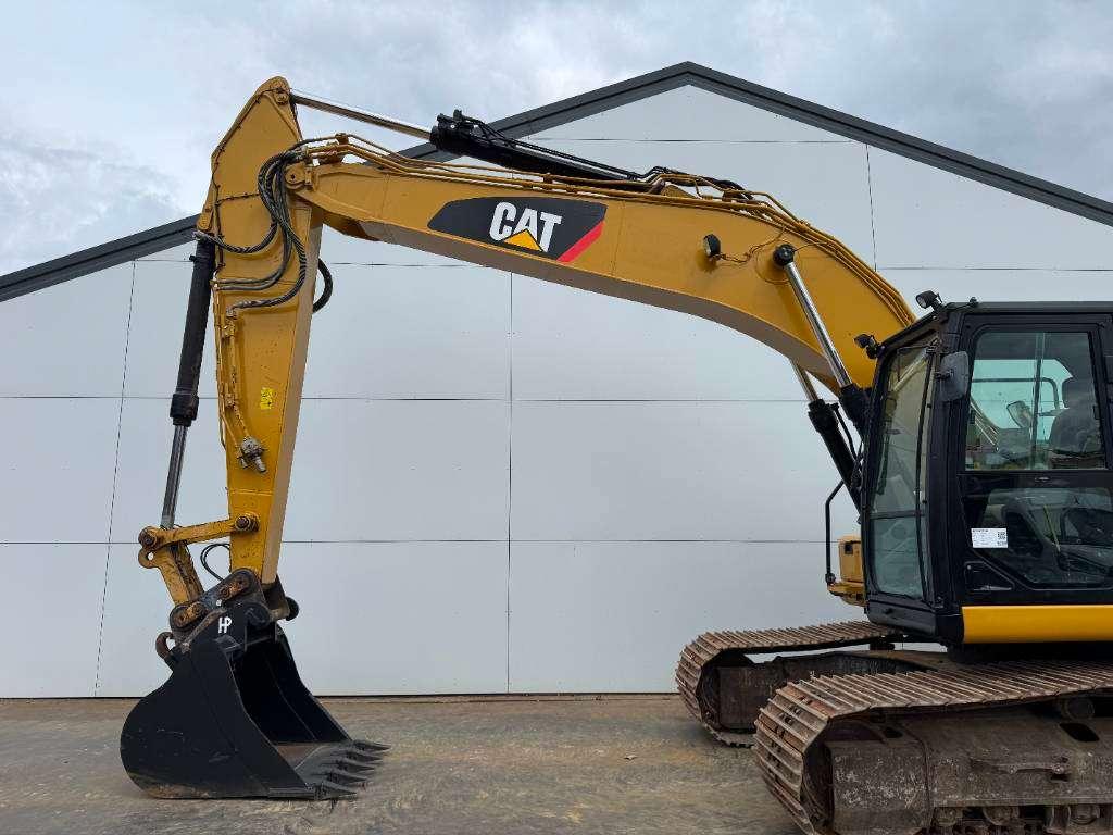 Caterpillar 320FL - New Bucket / Hammer Lines / Camera Photo 13