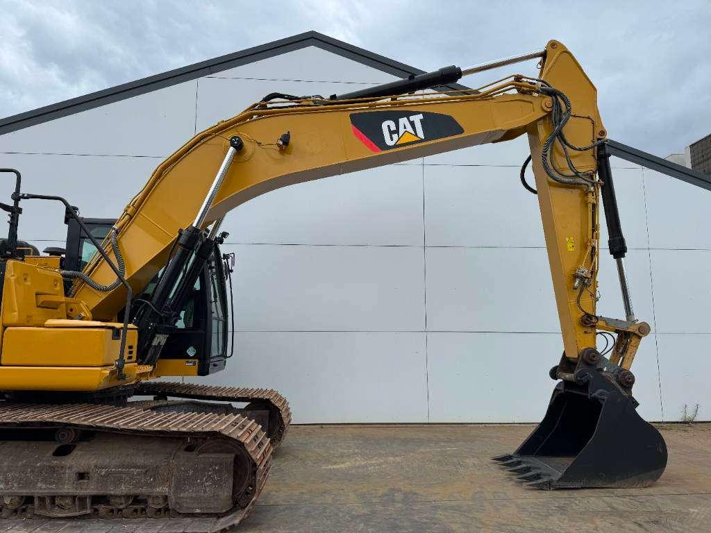 Caterpillar 320FL - New Bucket / Hammer Lines / Camera Photo 14