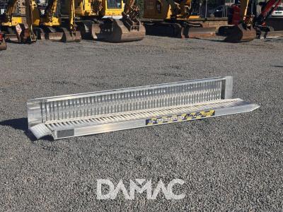Damac 150x40 Photo 1