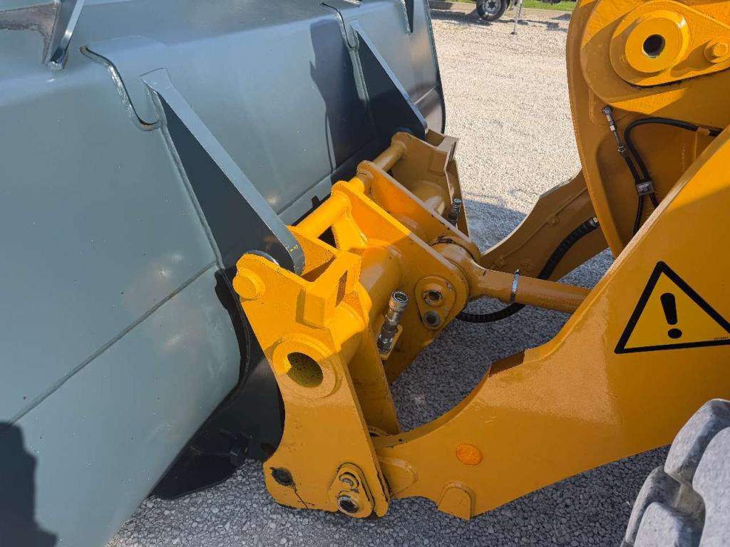 Liebherr L550 Photo 11